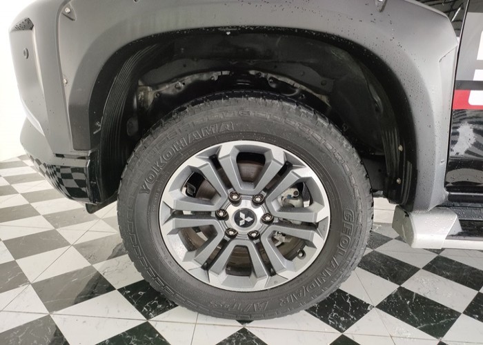 Used 8
                    MITSUBISHI
                     for Sale Image