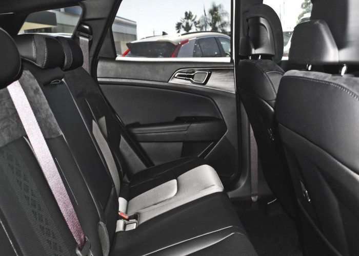 Used 1
                    KIA
                     for Sale Image