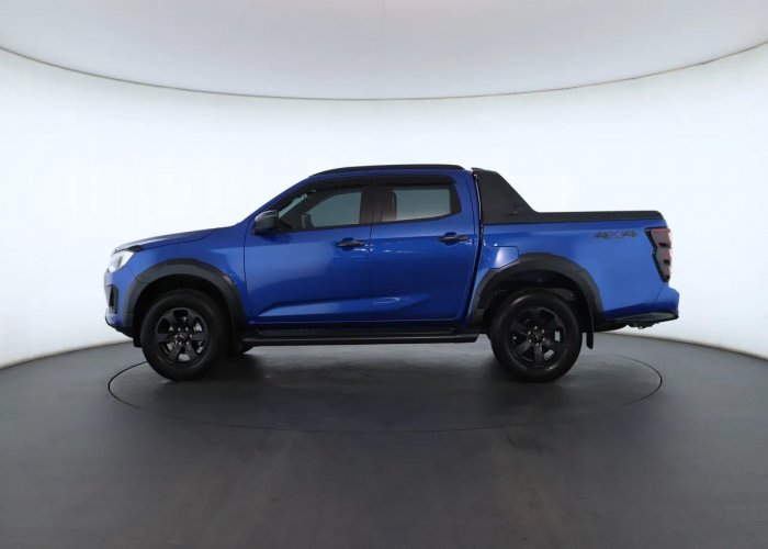 Used 1
                    ISUZU
                     for Sale Image