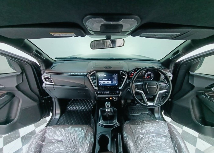 Used 6
                    ISUZU
                     for Sale Image