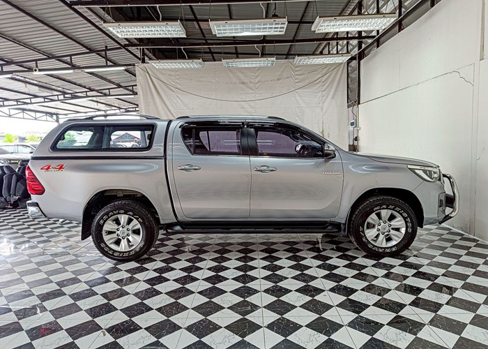 Used 11
                    TOYOTA
                     for Sale Image