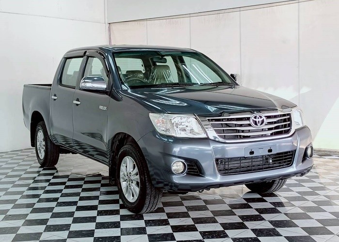 Used 7
                    TOYOTA
                     for Sale Image