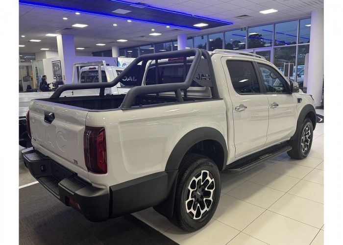 Used 1
                    JAC T9
                     for Sale Image