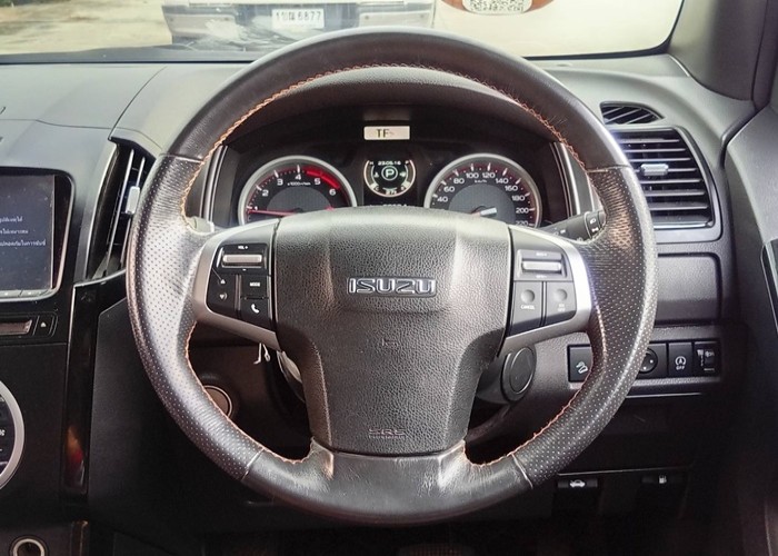 Used 10
                    ISUZU
                     for Sale Image