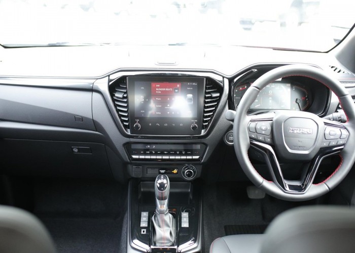 Used 1
                    ISUZU
                     for Sale Image